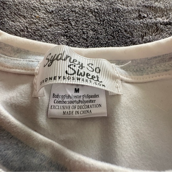 Candy Cane Sweatshirt with Red Tulle and Green Bow - Picture 2 of 4